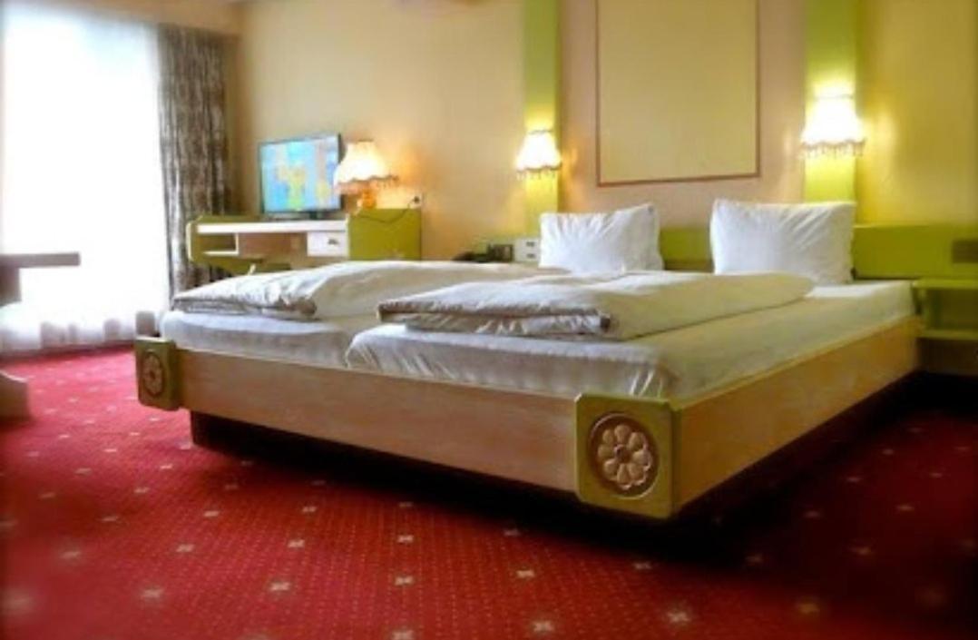 Das Kronen Hotel Seefeld in Tirol Eksteriør bilde